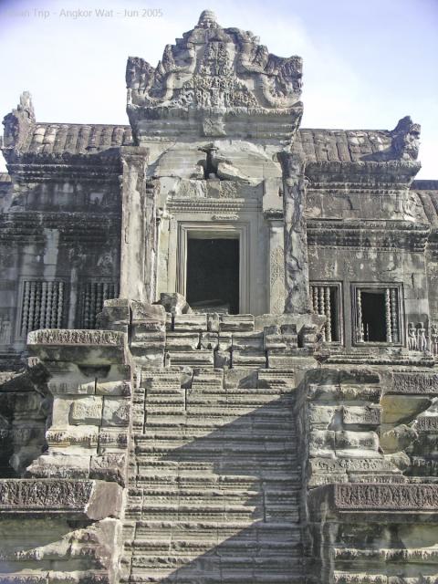 050530_Angkor_Wat_378
