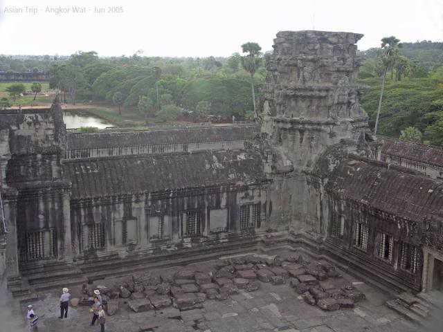 050530_Angkor_Wat_468