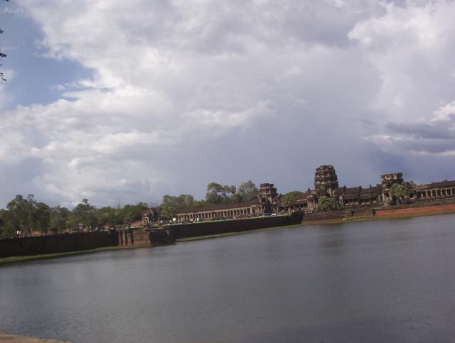 050530_Angkor_Wat_214