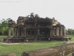 050530_Angkor_Wat_411